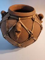 Grote pot terracotta riet omvlochten oude vaas kruik oud, Ophalen of Verzenden