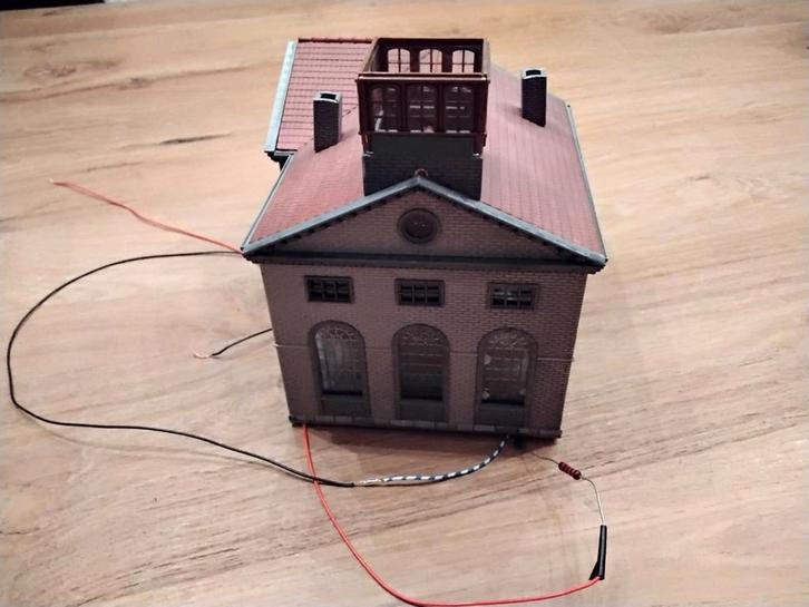 HO model merk Pola, Hobby en Vrije tijd, Modeltreinen | H0, Zo goed als nieuw, Brug, Tunnel of Gebouw, Gelijkstroom of Wisselstroom