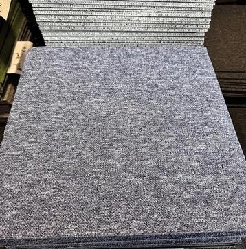 Partij B-keus Desso tapijttegels grijs 50x50cm nieuw #134 beschikbaar voor biedingen