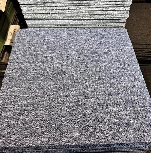 Partij B-keus Desso tapijttegels grijs 50x50cm nieuw #134, Huis en Inrichting, Stoffering | Vloerbedekking, Nieuw, Tapijttegels