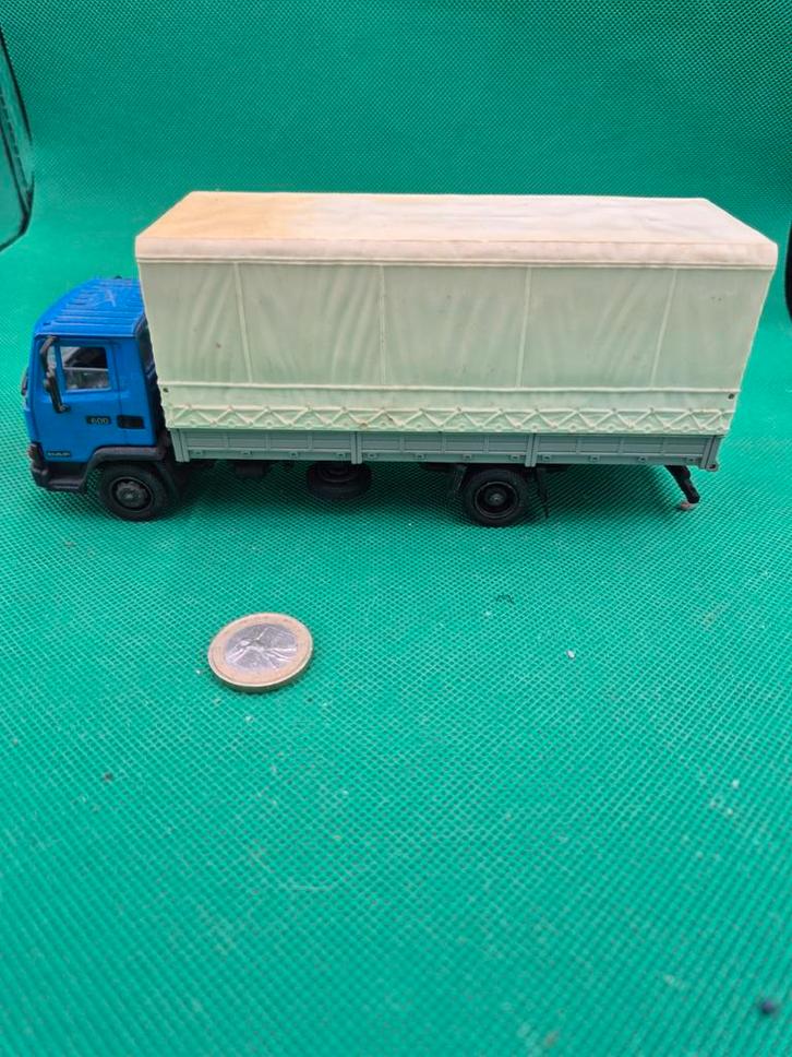 556 Daf 600 ahc models, Hobby en Vrije tijd, Modelauto's | Overige schalen, Zo goed als nieuw, Bus of Vrachtwagen, Ophalen of Verzenden