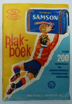 200 voetbal emblemen plakboek Theodorus Niemeyer N.V. Samson, Ophalen of Verzenden, Gebruikt, Reclamebord