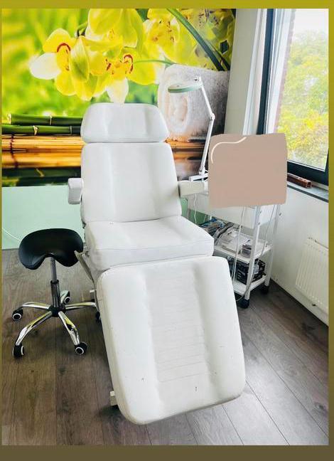 Complete inboedel salon, Sport en Fitness, Massageproducten, Zo goed als nieuw, Massagetafel, Ophalen