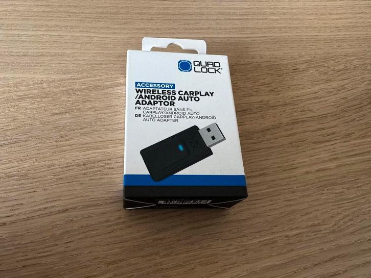 Quad Lock Wireless CarPlay/Android Auto Adapter - Nieuw!, Auto diversen, Auto-accessoires, Nieuw, Ophalen of Verzenden