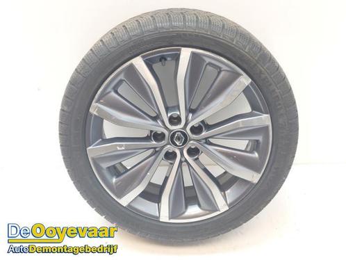 Velg + Band van een Renault Kadjar (Kadjar 15-), Auto-onderdelen, Banden en Velgen, Personenwagen, Gebruikt, 3 maanden garantie