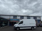 Mercedes-Benz Sprinter 413 CDI Aut 95kw | L2H3 Professional, Auto's, Bestelauto's, Automaat, Gebruikt, Euro 6, 4 cilinders