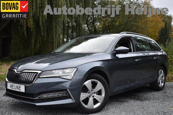 Skoda Superb Combi iV 218PK DSG HYBRID BUSINESS TREKHAAK/NAV, Auto's, Skoda, Bedrijf, Te koop, Superb, ABS, Adaptive Cruise Control