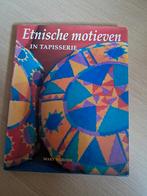 Peter Norden - Etnische motieven in tapisserie, Boeken, Ophalen of Verzenden, Zo goed als nieuw, Borduren en Naaien, Peter Norden