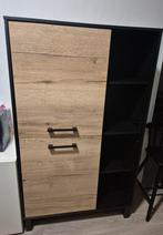 Zwarte buffetkast met houten details, Huis en Inrichting, Ophalen, Gebruikt, 50 tot 100 cm, 150 tot 200 cm