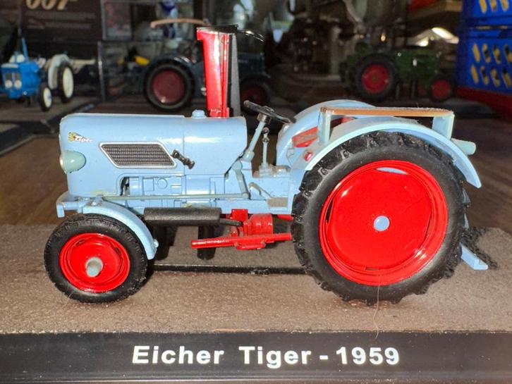 EICHER TIGER  tractor 1959 metalen model tractor 1:32, Hobby en Vrije tijd, Modelauto's | 1:32, Zo goed als nieuw, Tractor of Landbouw