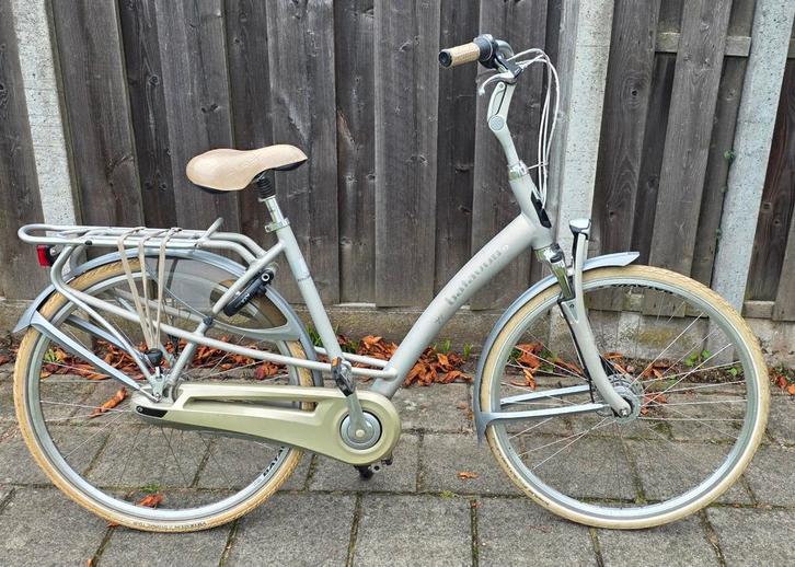 Te koop netjes batavus dames fıets, Fietsen en Brommers, Fietsen | Dames | Damesfietsen, Zo goed als nieuw, Batavus, Versnellingen