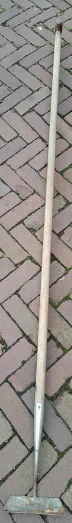 Schoffel, Tuin en Terras, Ophalen, Zo goed als nieuw