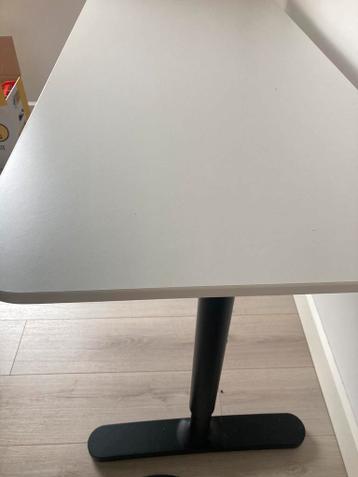 Bureau 140 bij 60 wit ikea bekant - afbeelding 3