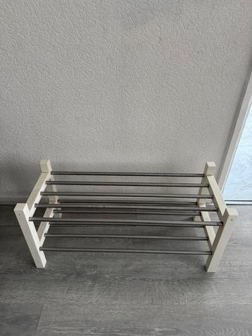 Schoenenrek te koop beschikbaar voor biedingen