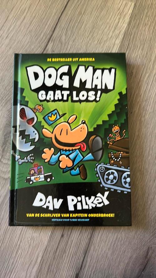 Dav Pilkey - Dog Man gaat los!, Boeken, Kinderboeken | Jeugd | onder 10 jaar, Zo goed als nieuw, Ophalen of Verzenden