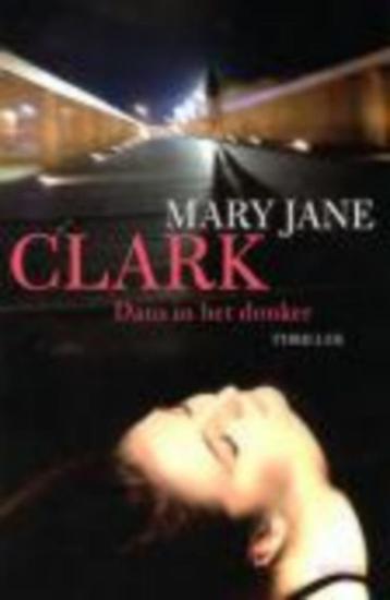 Mary Jane Clark Dans in het donker.  beschikbaar voor biedingen