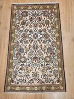 Handgeknoopt perzisch tapijt ghom 126x75, Info@SlatsAntiek.nl, Crème, 100 tot 150 cm, Perzisch