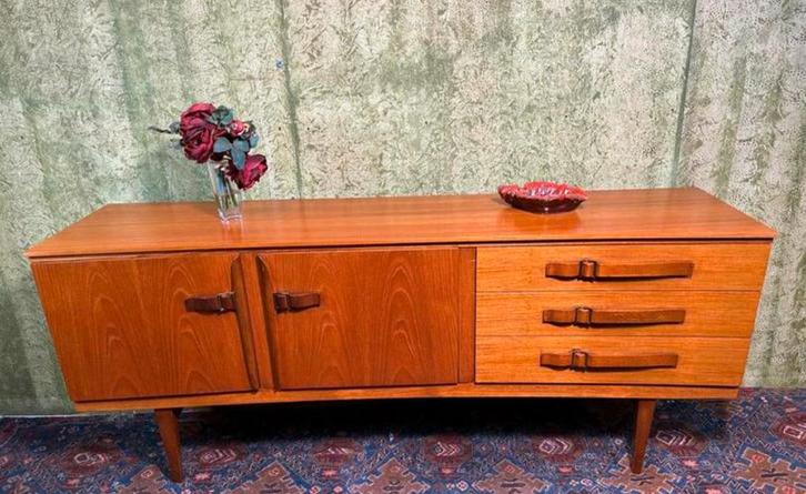 Gratis bezorging!Mid century retro vintage teak dressoir1960, Huis en Inrichting, Kasten | Dressoirs, Gebruikt, 150 tot 200 cm