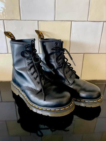 Dr Martens  38 beschikbaar voor biedingen