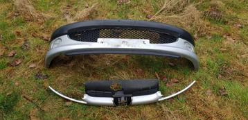 PEUGEOT 206 VOORBUMPER +GRIL BJ 98 TOT 2006 beschikbaar voor biedingen