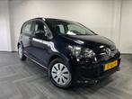 Volkswagen up! 1.0 44KW 2012 Zwart, Auto's, Volkswagen, Voorwielaandrijving, Euro 5, Stof, 840 kg