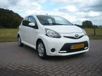 Toyota Aygo 1.0 12V Vvt-i Aspiration 5DRS 2012 AIRCO, Voorwielaandrijving, Euro 5, Stof, Zwart