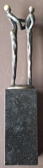 Verbronsd beeldje Dank - Corry Ammerlaan, Ophalen of Verzenden, Mens