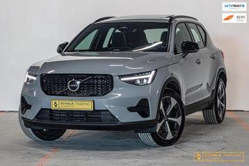 Volvo XC40 2.0 B3 Ultra Dark Edition|Pano|H&K|E-stoel|Cam beschikbaar voor biedingen