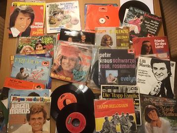Partij Duitse vinyl singles (115 stuks) beschikbaar voor biedingen