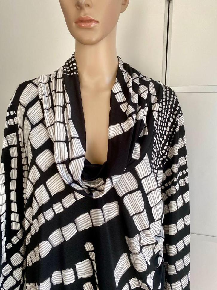 J225 Expresso maat 42/44=L jurkje jurk zwart wit grijs, Kleding | Dames, Jurken, Zo goed als nieuw, Maat 42/44 (L), Wit, Knielengte