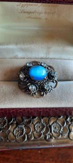 Art nouveau  broche  met blauwe maansteen., Ophalen of Verzenden, Overige materialen, Broche, Met edelsteen
