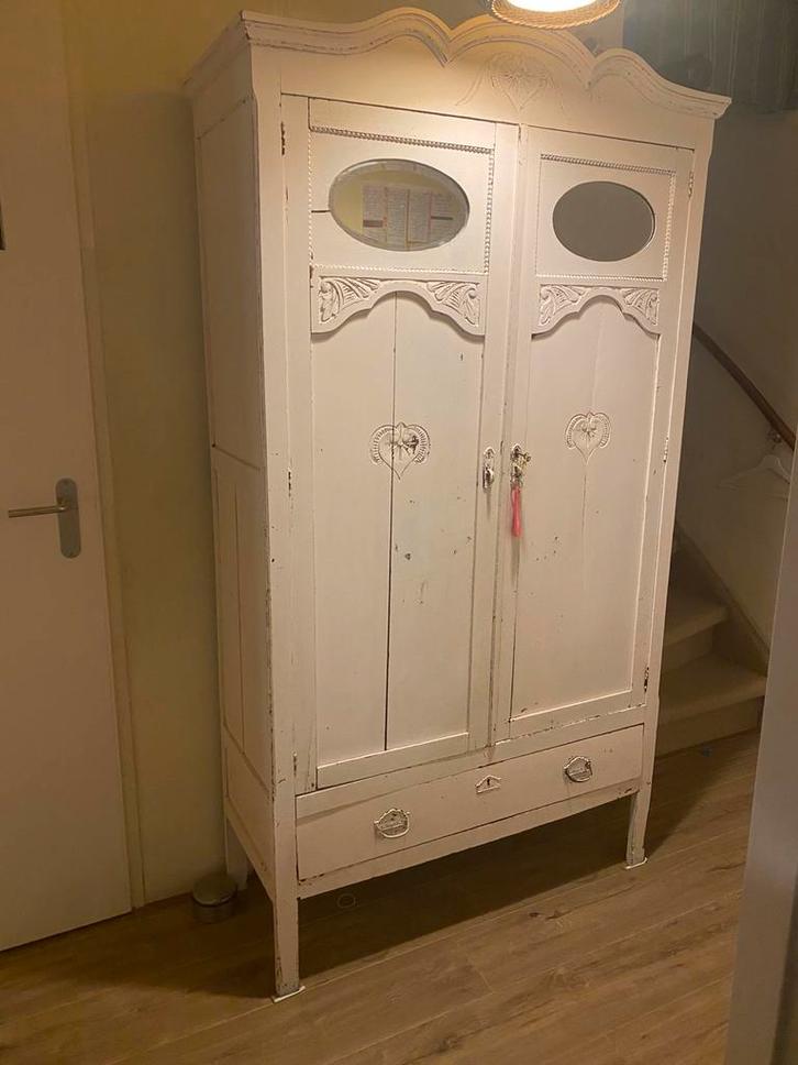 Antieke brocante (kinder-kleding) kast, Huis en Inrichting, Kasten | Kledingkasten, Zo goed als nieuw, 150 tot 200 cm, 100 tot 150 cm