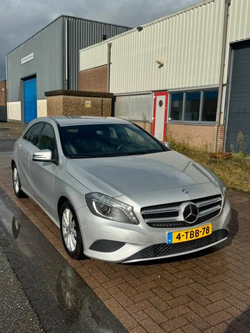 Mercedes-Benz A-Klasse A180 1.6 Blue Efficiency 2014 Grijs beschikbaar voor biedingen