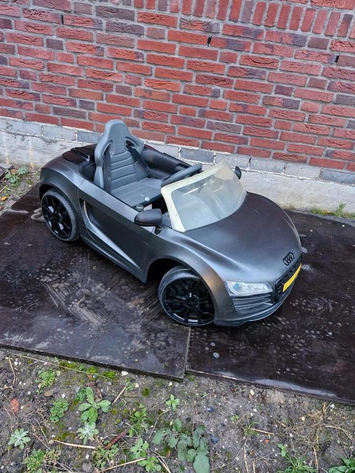 Audi R8 Spyder Kinderauto - Elektrisch, Kinderen en Baby's, Speelgoed | Buiten | Accuvoertuigen, Gebruikt, Ophalen