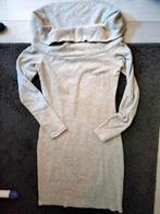 MOOIE beige lange jurk met grote col merk Janice, Maat 38/40 (M), Janice, Beige, Ophalen of Verzenden