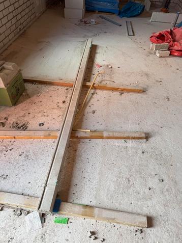 Schoonwerk latei 3 meter beschikbaar voor biedingen