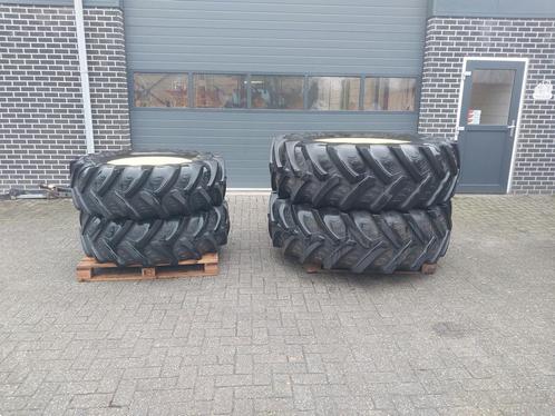 John Deere Wielen 520/85 R38 420/85 R28, Zakelijke goederen, Agrarisch | Onderdelen | Banden, Velgen en Assen