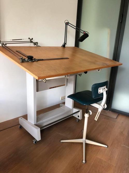 Vintage Tekentafel, Doe-het-zelf en Verbouw, Tekentafels, Gebruikt, Minder dan 130 cm, Verlichting, Ophalen