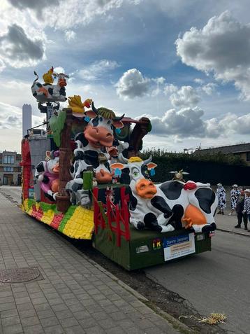 Carnavalswagen opbouw beschikbaar voor biedingen