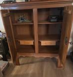 Houten kast met deuren, Antiek en Kunst, Antiek | Meubels | Kasten, Ophalen of Verzenden