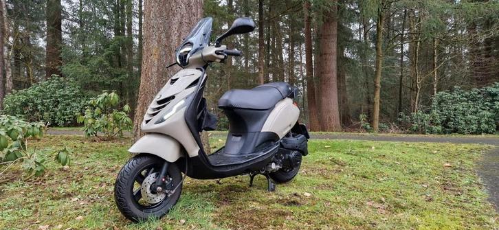 Piaggio Zipp in goede staat, Fietsen en Brommers, Scooters | Piaggio, Ophalen