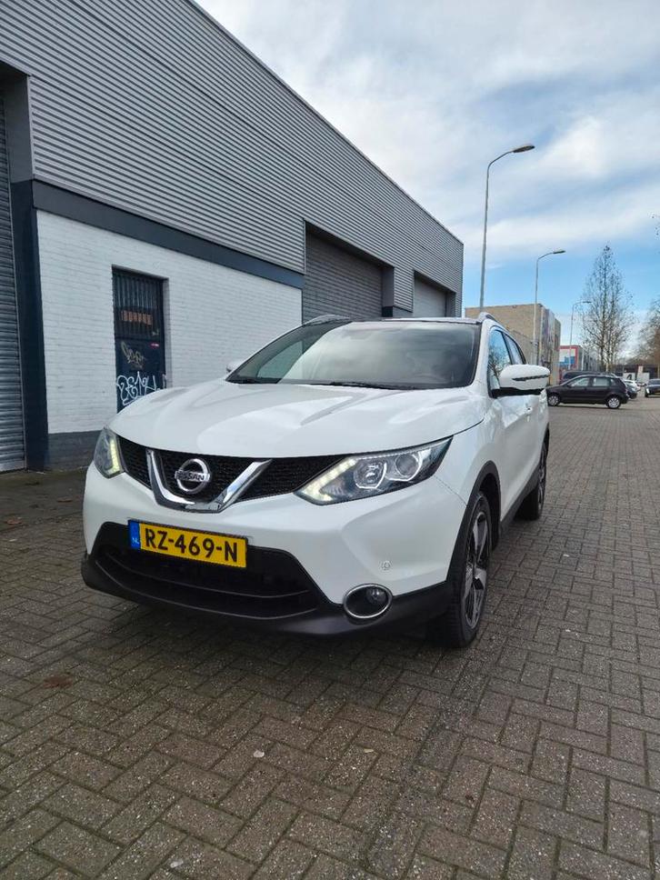 Nissan Qashqai 1.2 Dig-t 85KW 2WD 2015 Wit, Auto's, Nissan, Particulier, Qashqai, 360° camera, ABS, Achteruitrijcamera, Adaptive Cruise Control