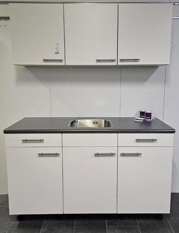 NIEUWE BRUYNZEEL Keuken 150 cm breed / INNOVARE OUTLET beschikbaar voor biedingen