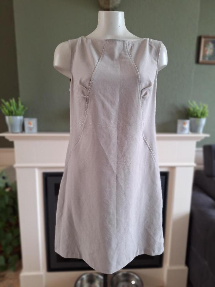 Sandro Ferrone beige grijs jurk 46 NL 44 gratis verz in NL, Kleding | Dames, Jurken, Zo goed als nieuw, Maat 42/44 (L), Beige