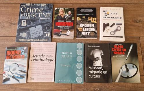 Misdaad boeken real crime criminologie, Boeken, Detectives, Zo goed als nieuw, Ophalen of Verzenden