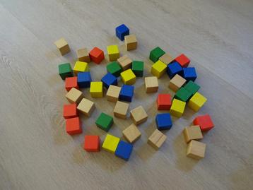 Houten kubus blokken 47 st. i.g.st. beschikbaar voor biedingen