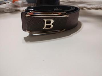 Riem Burberry  beschikbaar voor biedingen