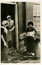 BUNSCHOTEN SPAKENBURG - SET1 Partij 10 kaarten Klederdracht, Ophalen of Verzenden, 1940 tot 1960, Klederdracht