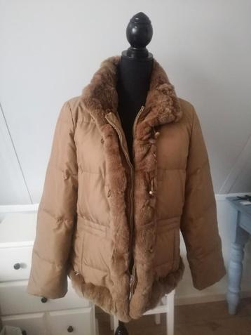 Max Mara Donzen met Bont Winterjas M/L - Zo Goed Als Nieuw! beschikbaar voor biedingen