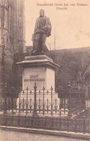 02057 - Utrecht - Standbeeld Graaf Jan van Nassau beschikbaar voor biedingen